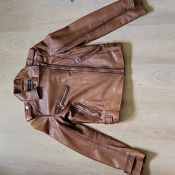 Massimo Dutti genuine leather moto jacket in size XS. - Picture 13 of 16